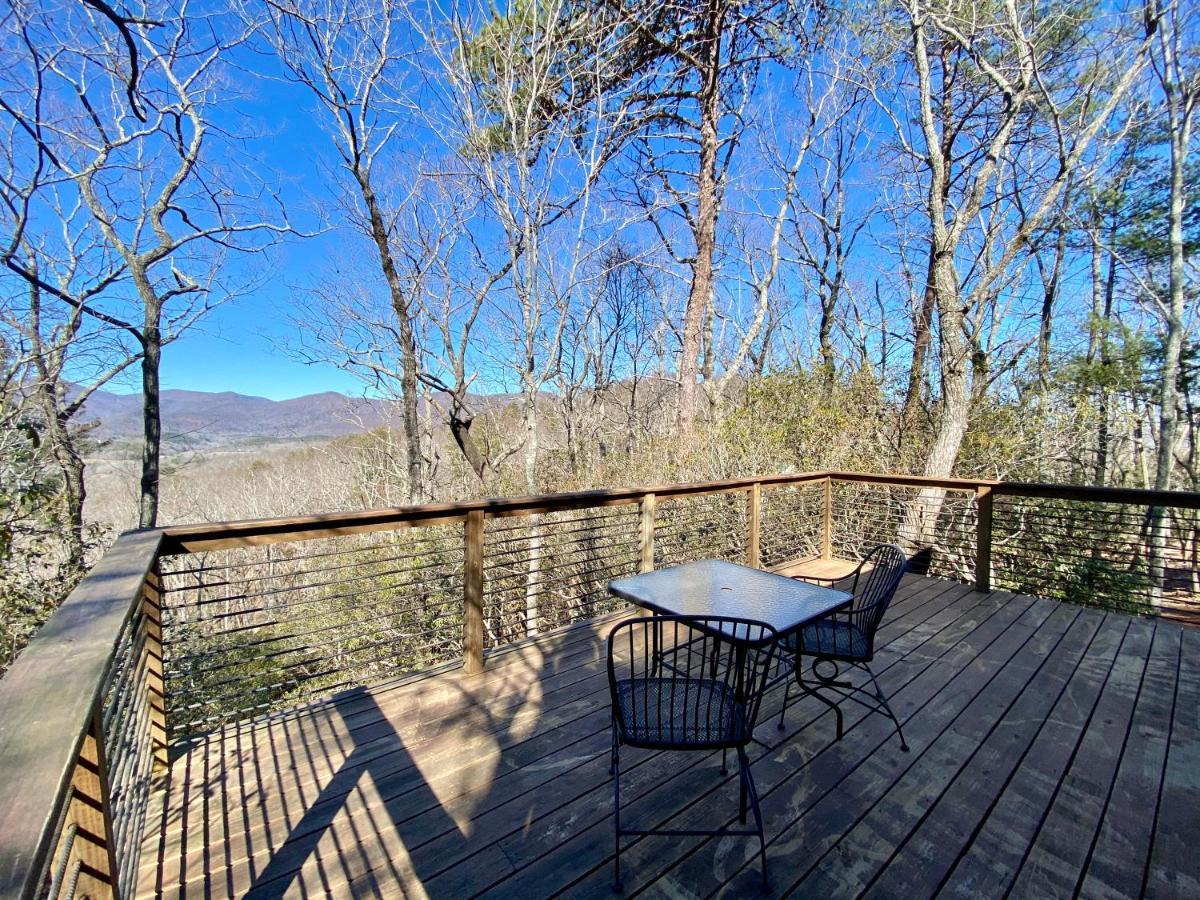 Barefoot Hills Dahlonega