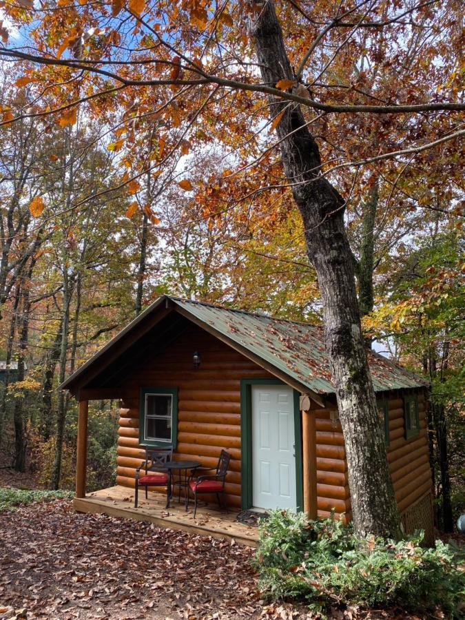 Barefoot Hills Hotel Dahlonega