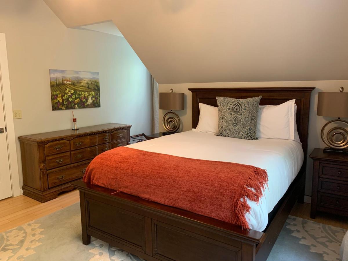 Barefoot Hills Hotel 3*