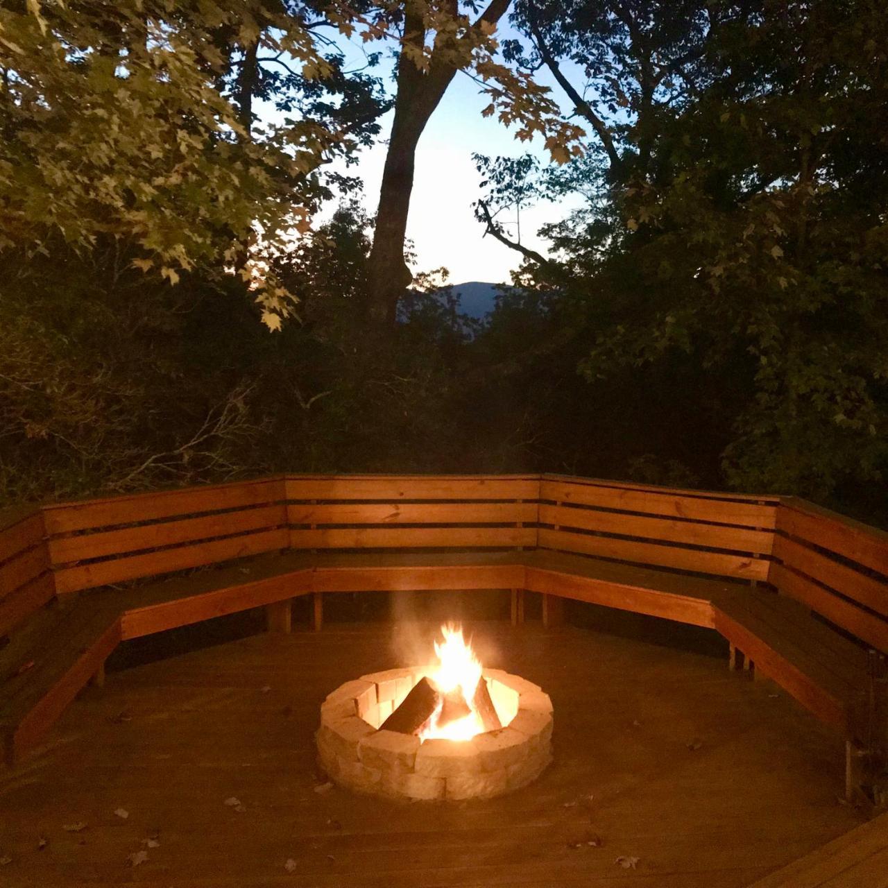 Barefoot Hills Hotel Dahlonega