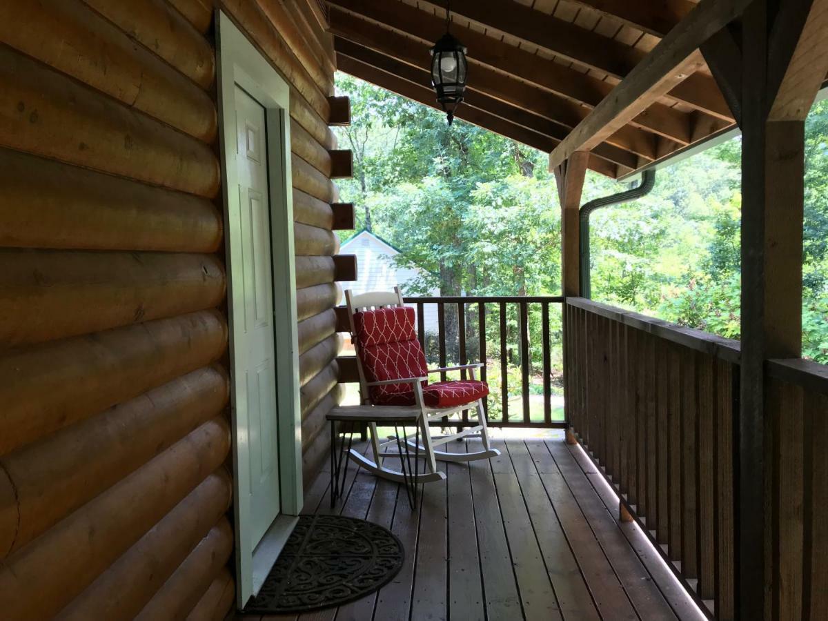 Barefoot Hills 3* Dahlonega