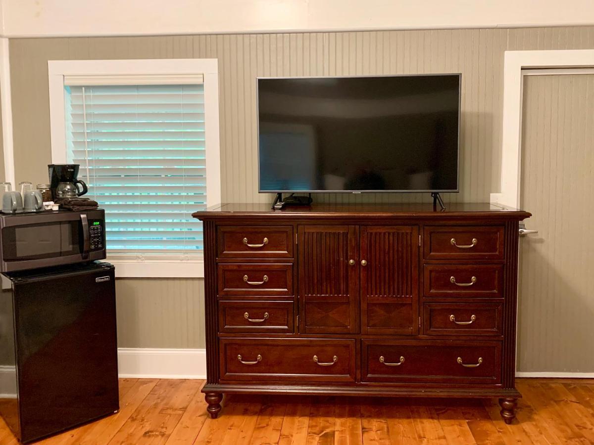 Barefoot Hills 3* Dahlonega